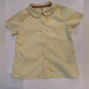 “FRENCH TOAST” SHORT SLEEVE YELLOW BOYS OXFORD SHIRT.